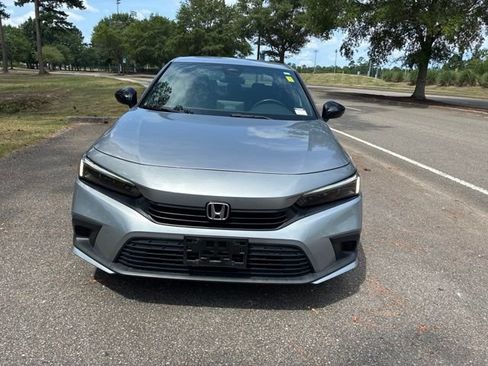 Used 2023 Honda Civic Sport image 8
