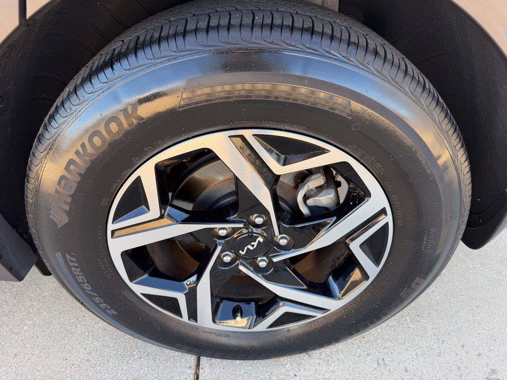Used 2024 Kia Sportage LX FWD image 26