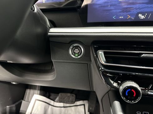 New 2026 Chevrolet Traverse LT w/ LPO, Floor Liner Package image 17