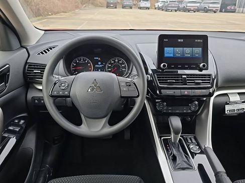 New 2025 Mitsubishi Eclipse Cross LE image 25