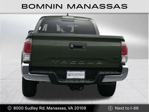 Used 2021 Toyota Tacoma TRD Off-Road image 6