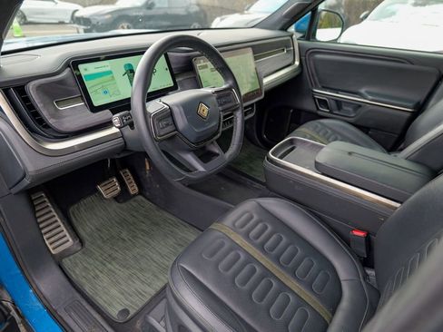 Used 2024 Rivian R1S Adventure image 15