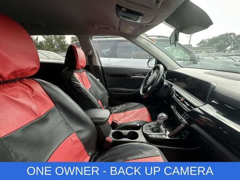 Used 2024 Kia Seltos S AWD/4WD image 2