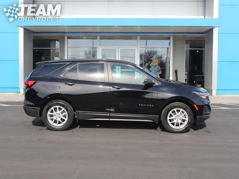 Certified 2024 Chevrolet Equinox LS w/ LS Convenience Package image 3