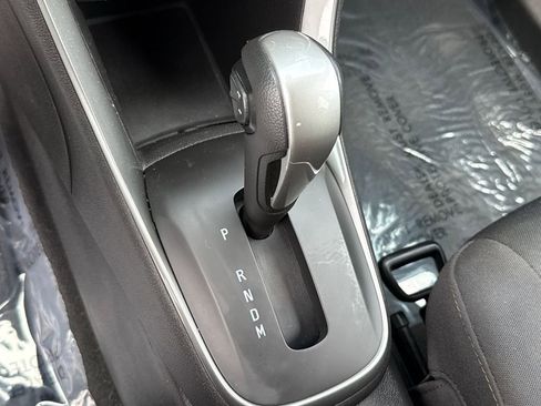 Used 2018 Chevrolet Trax LT w/ LPO, Cargo Package FWD image 27