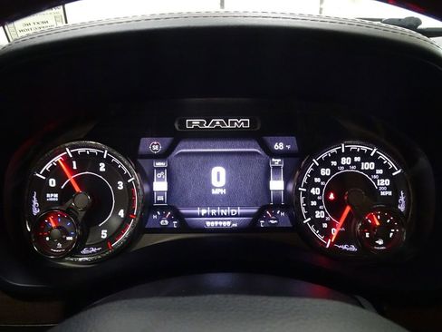 Used 2019 RAM 2500 Limited image 29