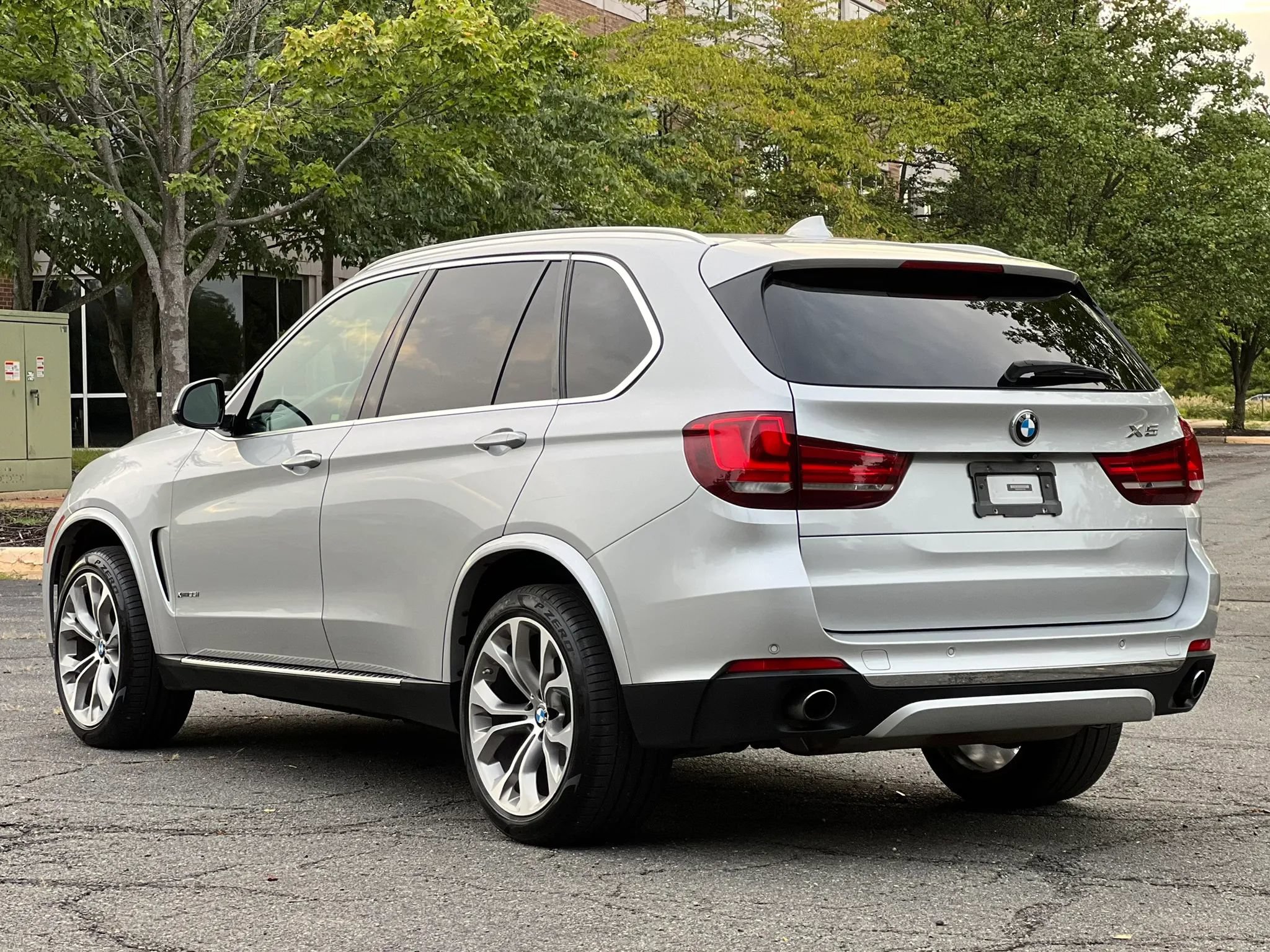 Used 2017 BMW X5 xDrive35i AWD/4WD image 3