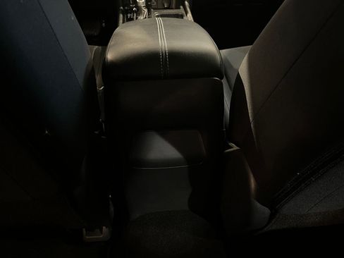 Used 2025 Nissan Sentra S image 24