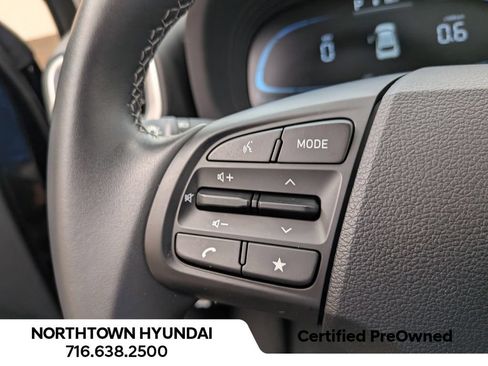 Used 2026 Hyundai Venue SEL FWD image 25