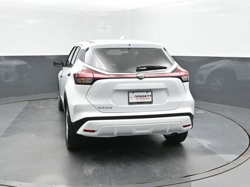 New 2025 Nissan Kicks Play S w/ Interior Electronics Package image 8