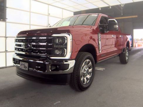 Used 2024 Ford F350 Lariat w/ Lariat Ultimate Package AWD/4WD image 3
