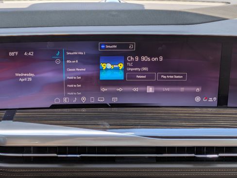 Certified 2025 Cadillac Escalade Premium Luxury w/ LPO, Floor Liner Package RWD image 20