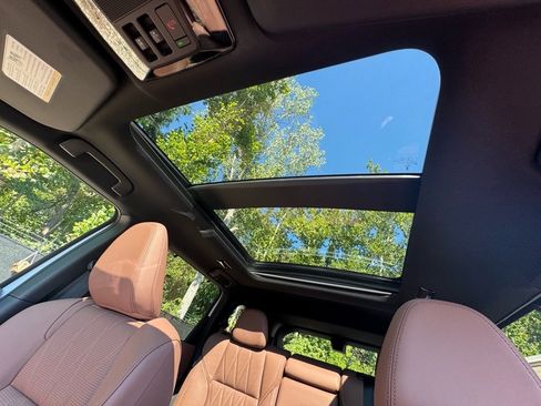 New 2025 Mitsubishi Outlander SEL image 36