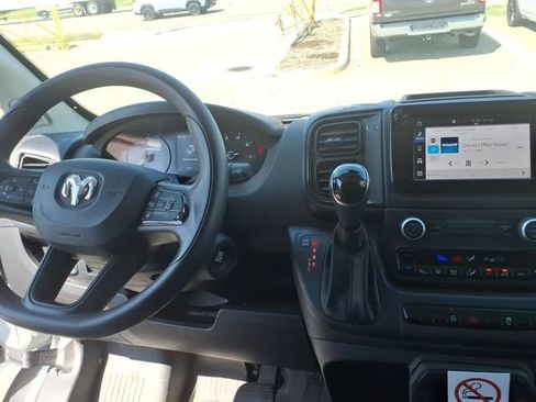 Used 2025 RAM ProMaster 2500 w/ Convenience Group FWD image 14