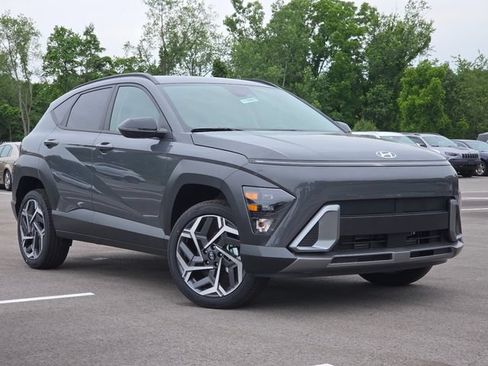 New 2026 Hyundai Kona SEL Premium AWD/4WD image 2