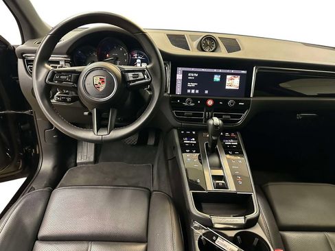 Used 2024 Porsche Macan AWD/4WD image 14