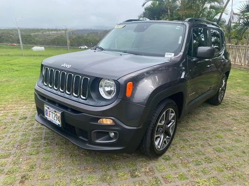 Used 2017 Jeep Renegade Latitude image 3