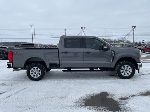Used 2023 Ford F250 XLT image 9