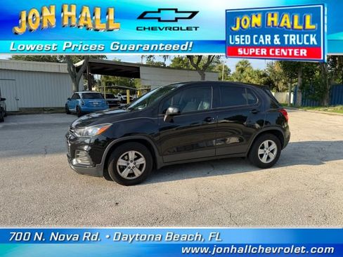 Used 2019 Chevrolet Trax LS FWD image 3