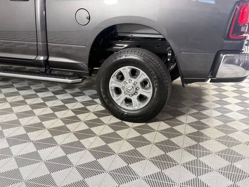 Certified 2025 RAM 2500 Big Horn AWD/4WD image 11