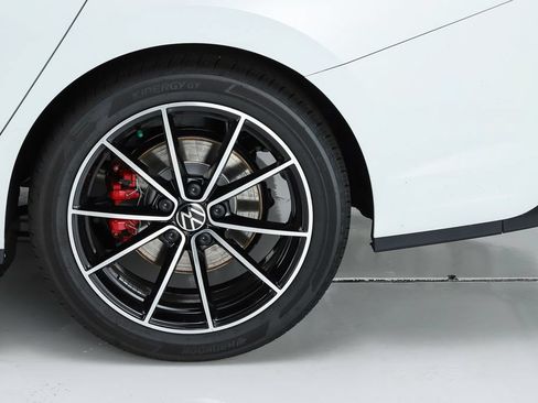New 2026 Volkswagen Jetta GLI Autobahn FWD image 6