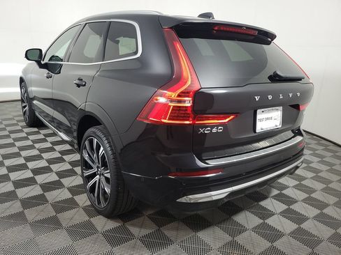Certified 2023 Volvo XC60 B5 Ultimate w/ Climate Package FWD image 6