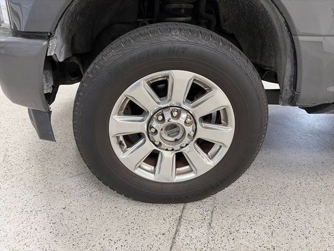 Used 2019 Ford F250 Platinum w/ Platinum Ultimate Package AWD/4WD image 9