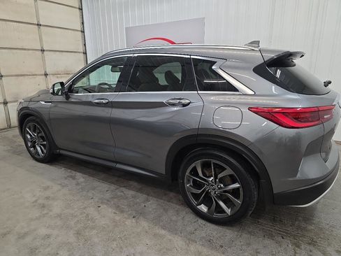 Used 2019 INFINITI QX50 Essential w/ Sensory Package image 10