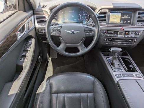 Used 2018 Genesis G80 3.8 w/ Option Group 02 RWD image 4