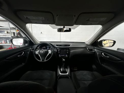 Used 2015 Nissan Rogue SV AWD/4WD image 10