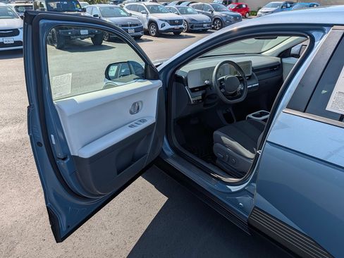 Certified 2024 Hyundai Ioniq 5 SEL RWD image 34