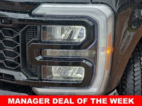 New 2026 Ford F250 Lariat w/ Black Appearance Package AWD/4WD image 32
