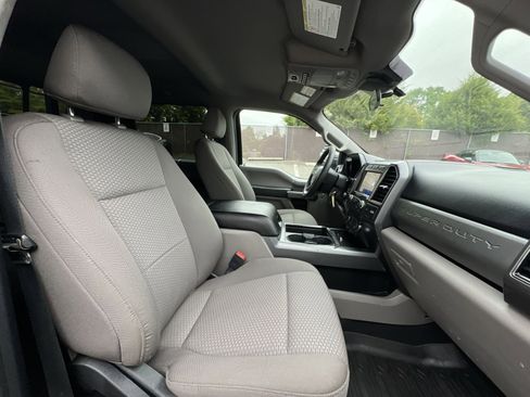 Used 2021 Ford F250 XLT w/ XLT Premium Package AWD/4WD image 24