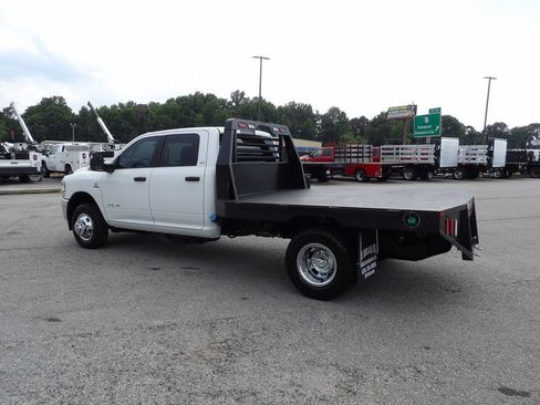 Used 2024 RAM 3500 SLT w/ Quick Order Package 2YG SLT AWD/4WD image 4