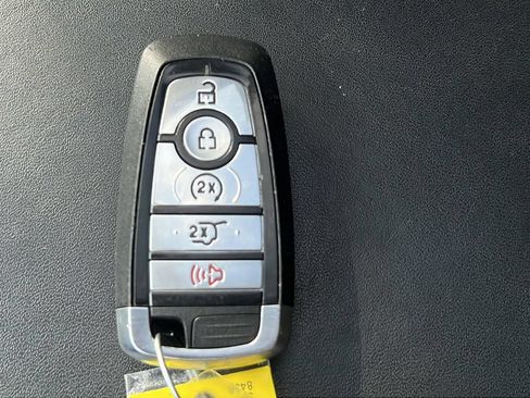 Used 2021 Ford Expedition Platinum AWD/4WD image 9