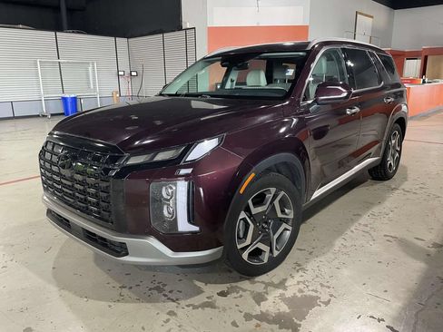 Used 2023 Hyundai Palisade Limited FWD image 3