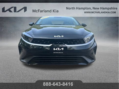 Used 2024 Kia Forte LXS w/ LXS Technology Package FWD image 9