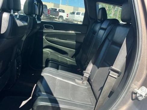 Used 2018 Jeep Grand Cherokee Limited w/ Luxury Group II RWD image 27
