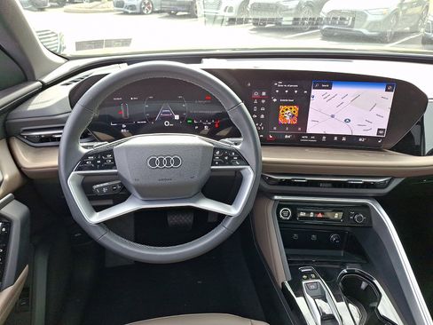 Certified 2025 Audi Q5 Premium Plus w/ Premium Plus image 12