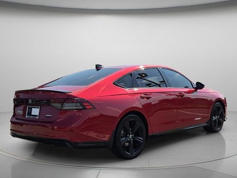 Used 2024 Honda Accord Sport image 7