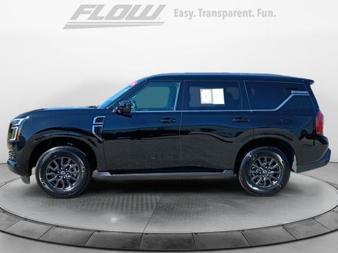 Used 2025 Nissan Armada SV RWD image 4
