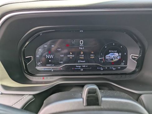 Used 2024 GMC Yukon Denali Ultimate AWD/4WD image 36