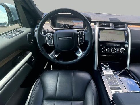 Used 2018 Land Rover Discovery HSE AWD/4WD image 5