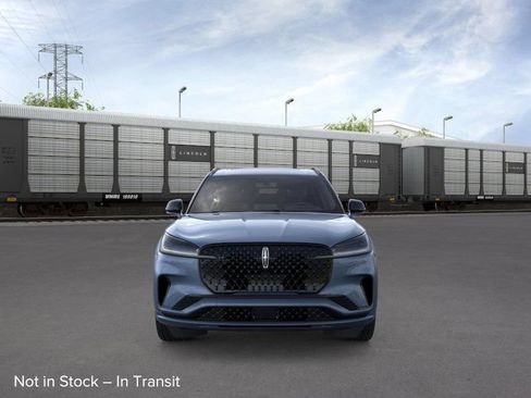 New 2026 Lincoln Aviator AWD image 7