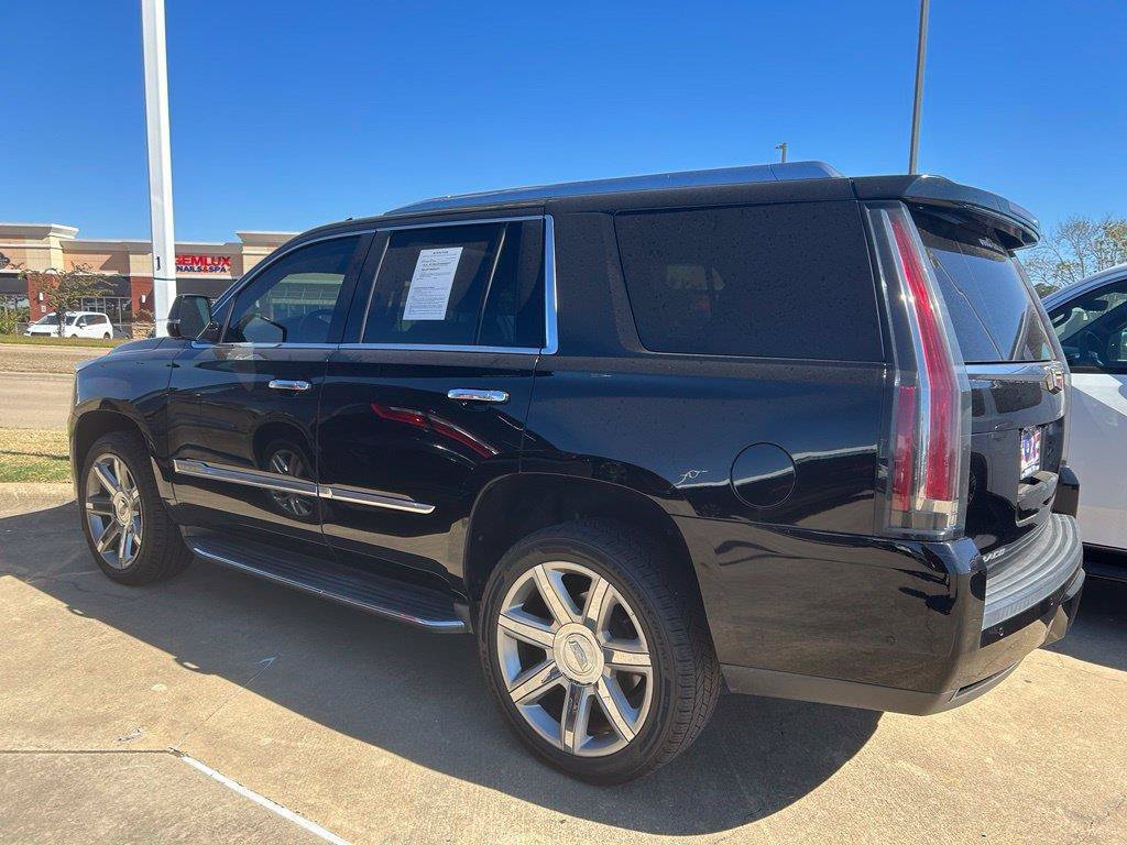 Used 2018 Cadillac Escalade Luxury AWD/4WD image 8
