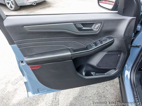 Used 2025 Ford Escape Active image 19