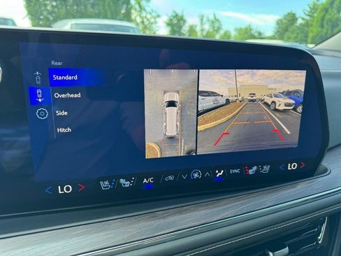 New 2026 Chevrolet Suburban Premier w/ Sun And Tow Package AWD/4WD image 19
