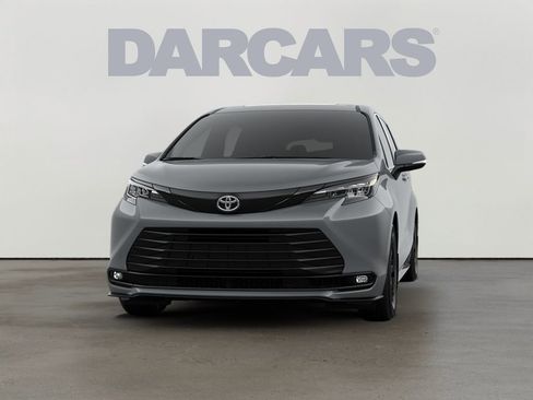 New 2026 Toyota Sienna XLE Woodland Edition AWD/4WD image 19