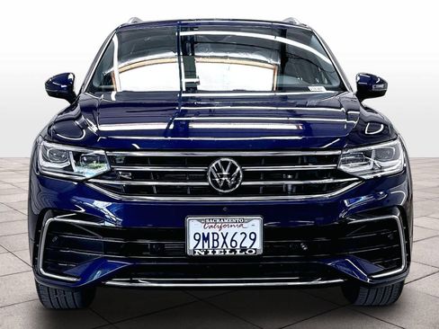 Used 2022 Volkswagen Tiguan SEL R-Line AWD/4WD image 2
