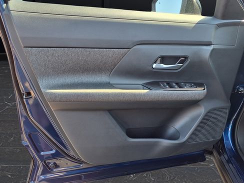 New 2026 Nissan Kicks SV AWD/4WD image 25